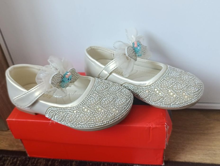 Детски обувки за момиче