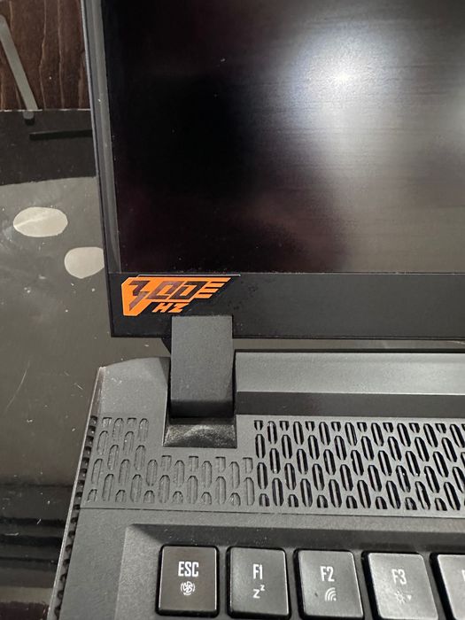 Продавам геймърски лаптоп AORUS 17G KD – i7 / RTX 3060 / 16GB RAM