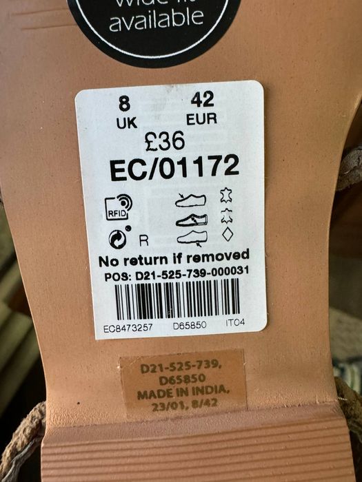 Женская обувь большой размер 
Новая
Написано 42 но подойдёт на разм