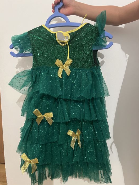 Платья новогодная срочно продается