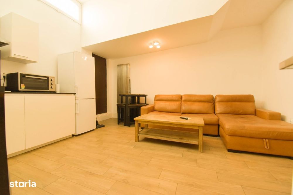 Apartament 2 camere, 200 m - Piața Unirii, 3 min UMF, proaspăt văruit
