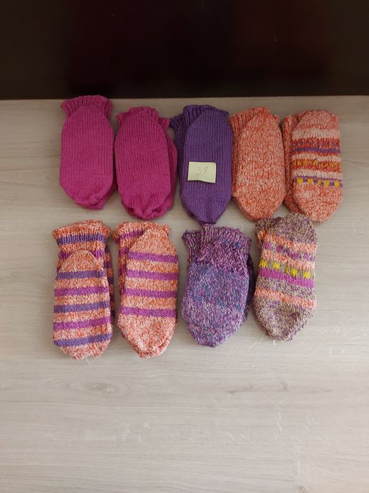 Чорапи вълнени нови с подарък терлици