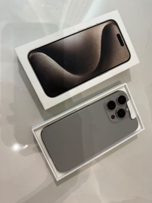 Apple iPhone 15 Pro 256GB Natural Titanium