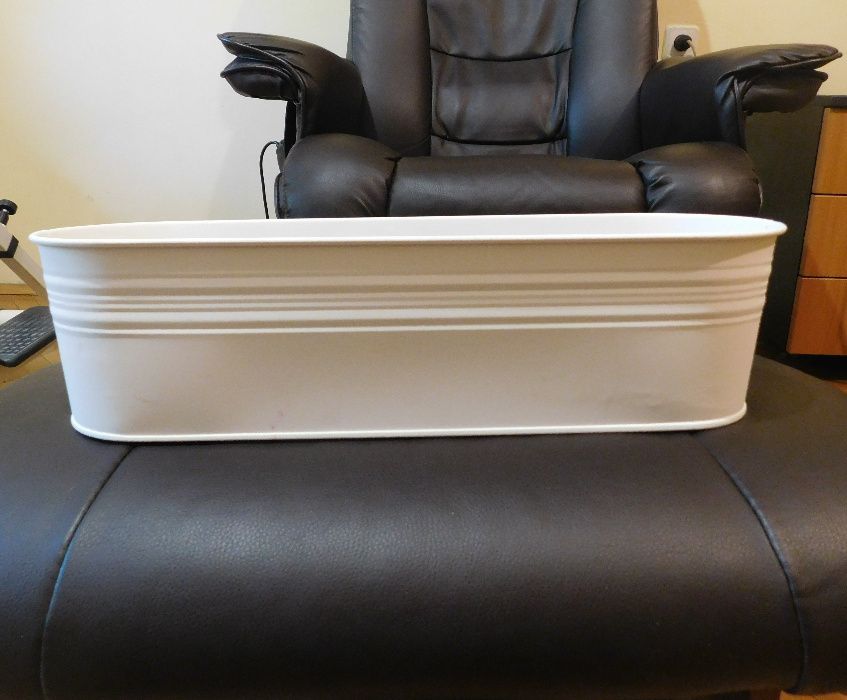 Ваза с изкуствени клонки за декорация / Кашпа за цветя - НОВА