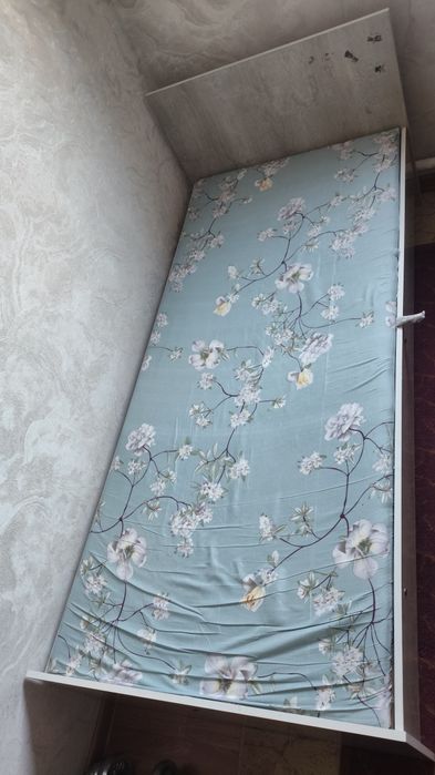 Кровать односпальная