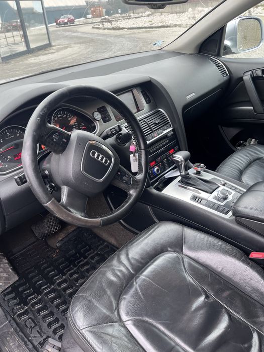 De vanzare Audi Q7 3.0 tdi