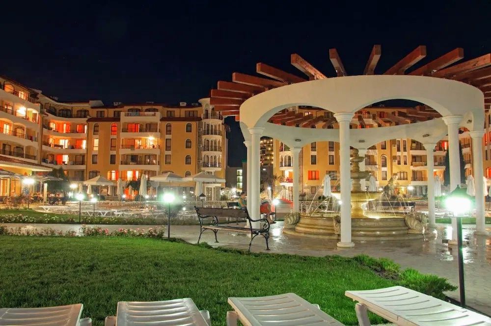 Продава се Едностаен апартамент в к.к. Слънчев бряг - 38 кв.м за 1264 €/кв.м - Снимка #2