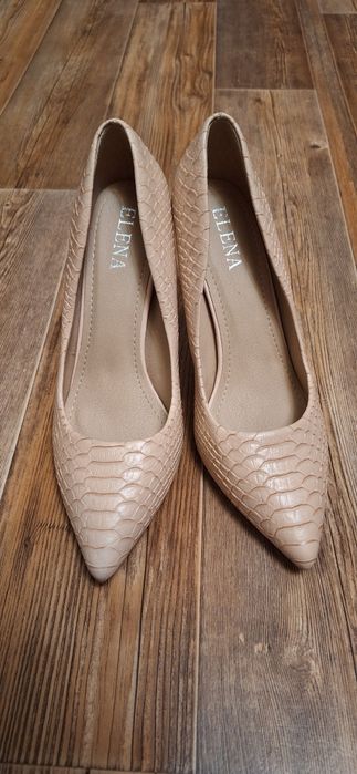 Продам женскую обувь