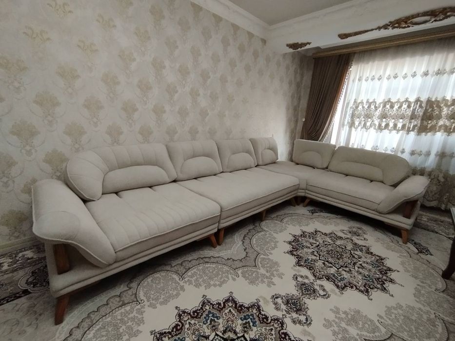 Mehmon hona uchun mebel