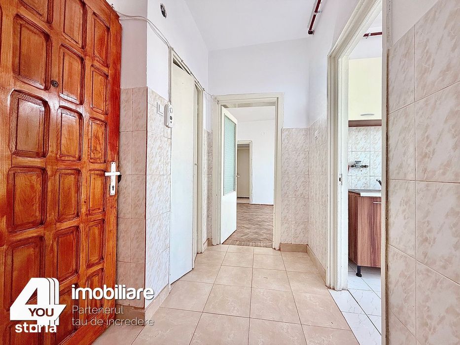 Apartament 3 camere Ineu langa Primarie ,82 mp, cu termotecă