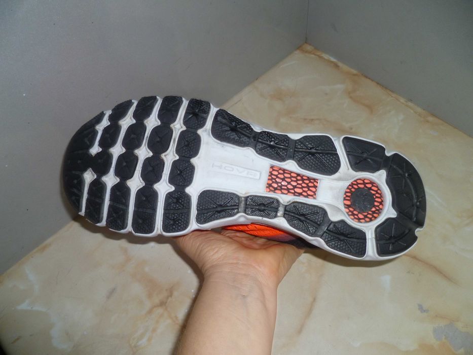 Under Armour  маратонки №45