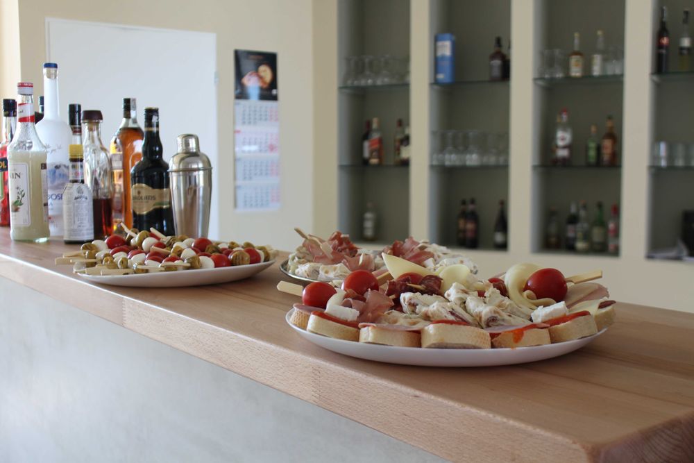 Дава се под наем Зала за събития в София, Младост 4 -  кв.м за 51 € - Снимка #1