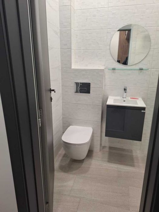 Дава се под наем Тристаен апартамент в София, Лозенец - 85 кв.м за 877.71 € - Снимка #8