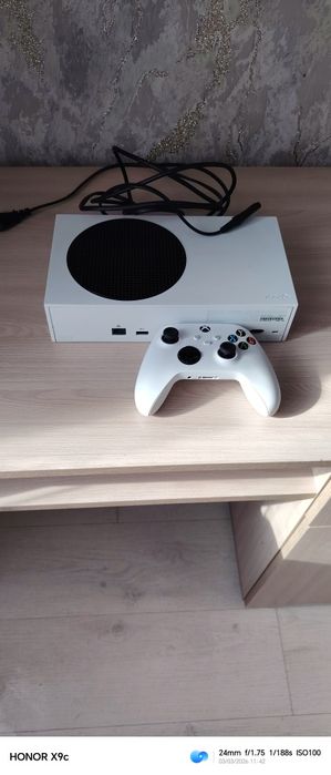 Продам хбокс серия s