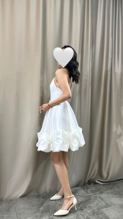 Белое платье 44размер