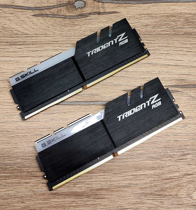 Топ DDR4 4266Mhz 16GB (2x8GB) Samsung B-Die G.SKILL TridentZ RGB