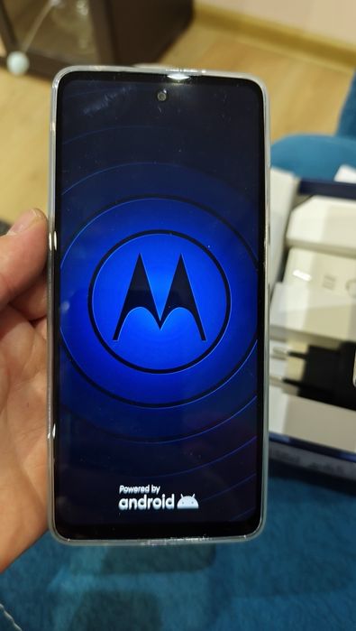 Чисто нов телефон Motorola G04