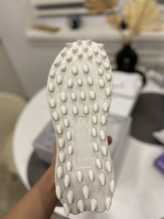 Off-White Odsy 1000