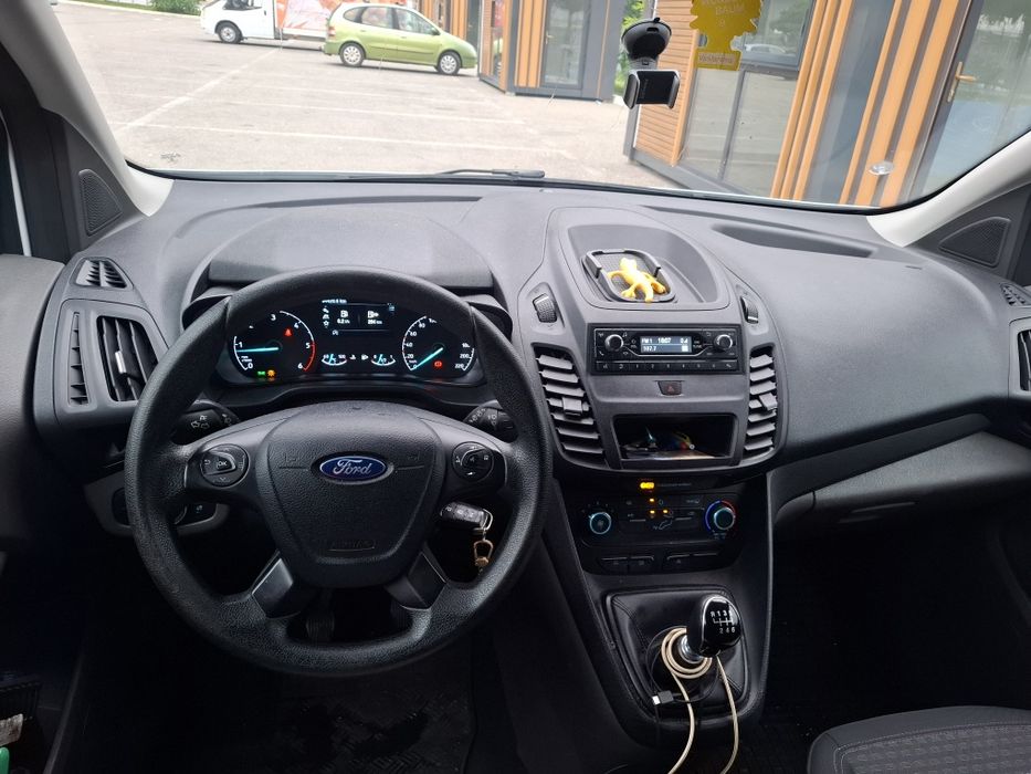 Vând Ford Transit Connect