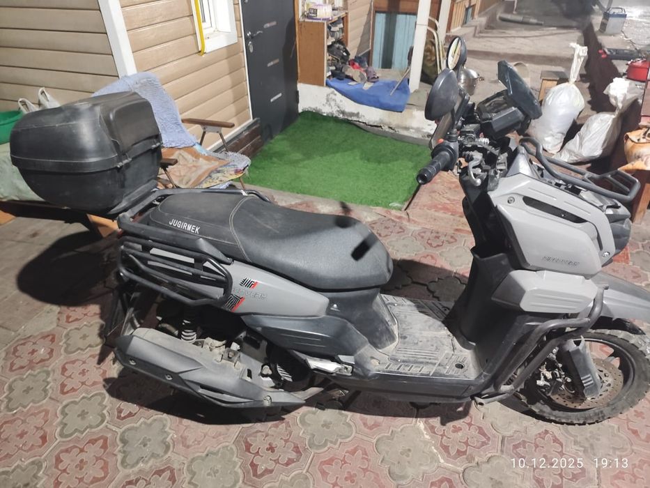 Продаю скутер танк 2024 г