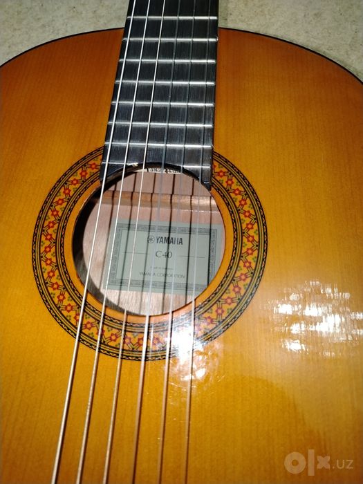 Гитара YAMAHA новая, с коробкой и чехлом