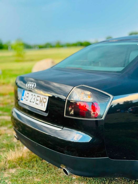 Audi A4 (2002) - Benzină