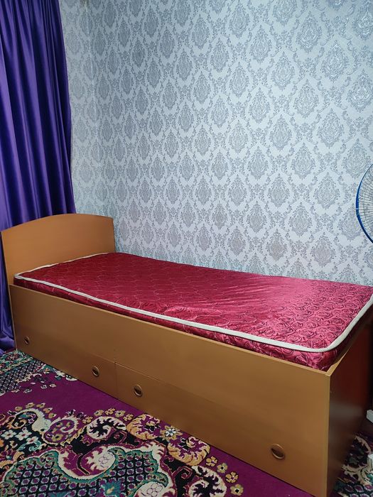Продам кровать  90/2м
