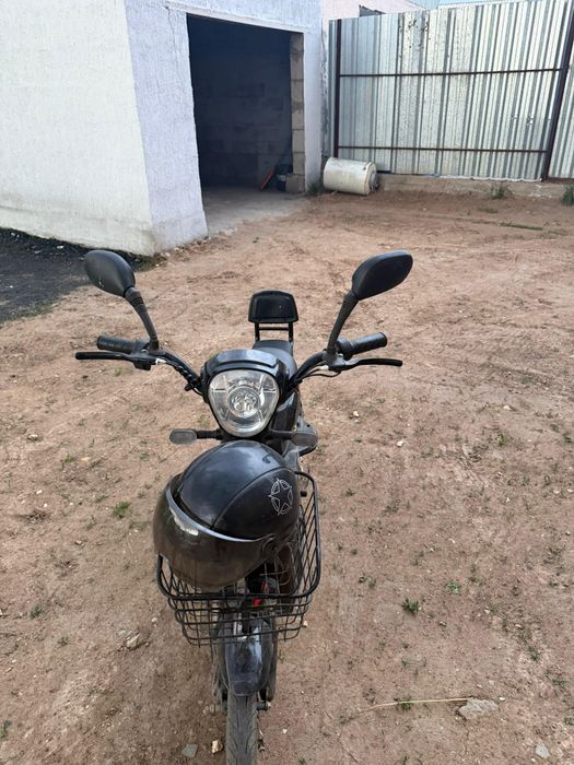 Продам электро скутер sk8