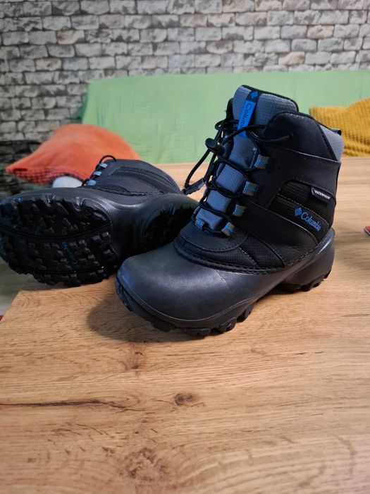 Ghete Columbia marimea 33