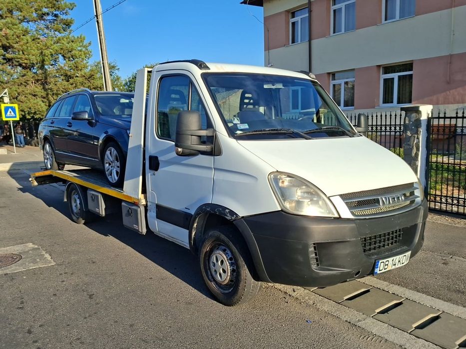 Autoutilitara Iveco 35S12
