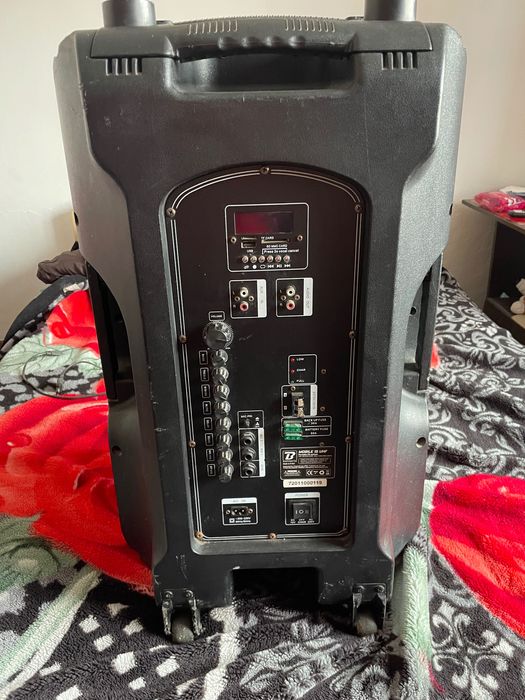 Vând Boxă Boom tone DJ de 350W