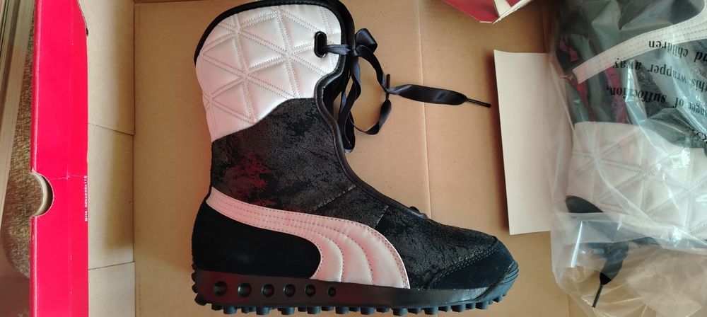 Детски ботуши, нови