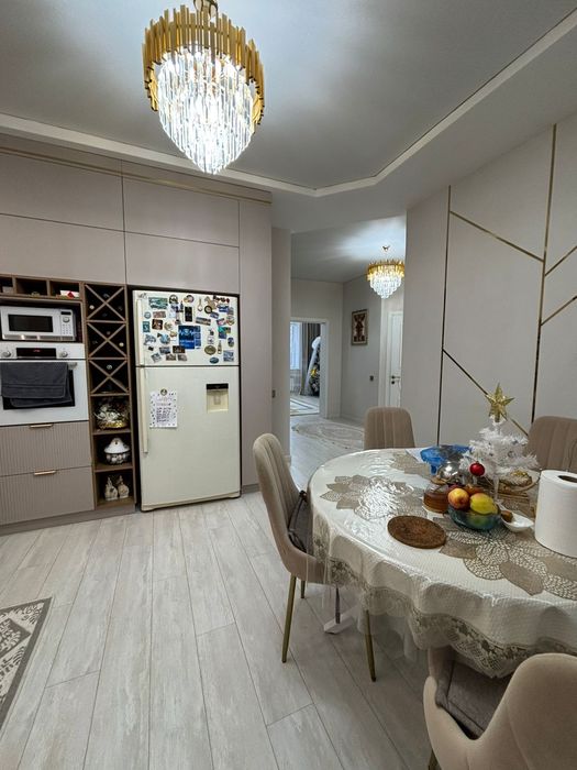 Продажа 4 комн квартиры