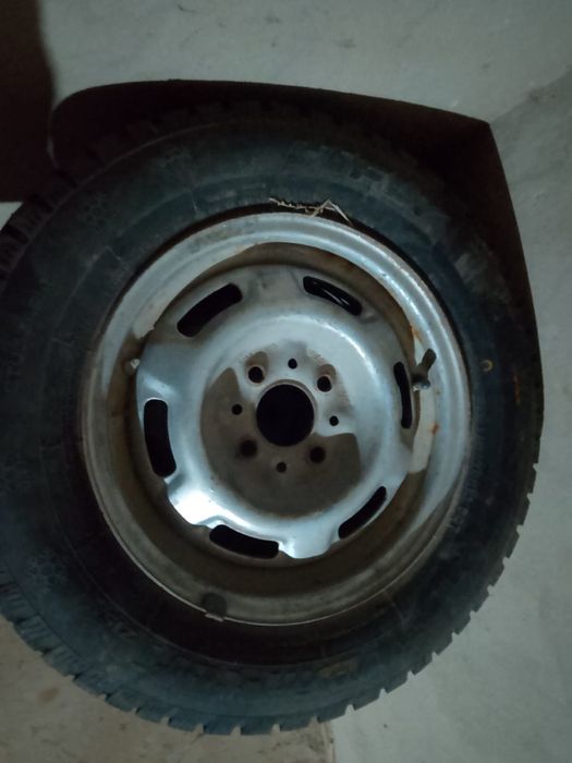 Шина дискасымен сатылады R13 срочно