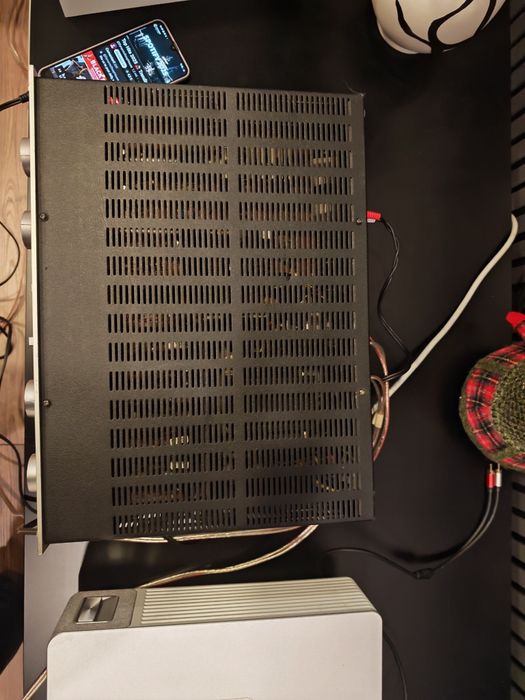 MARANTZ  1090 amplificator vintage 1977 made in Japan 
Marcă Hifi MARA