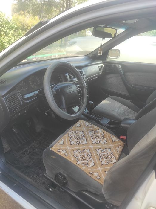 Продам Тойоту карина е