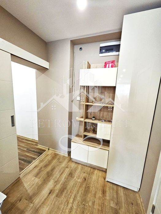 Продава се Тристаен апартамент в Велинград - 250 кв.м за 979 €/кв.м - Снимка #9