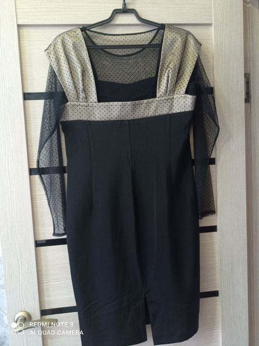 Продам женское платье