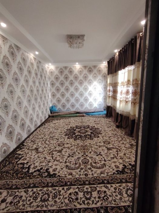 Hovli sotiladi eski shaharda