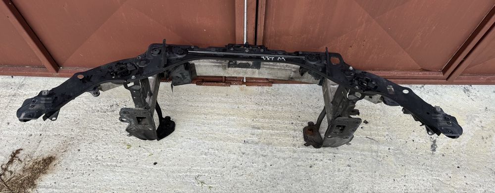 Очиларка, греда, буфери (цяла предница) за Мерцедес Е класа W211