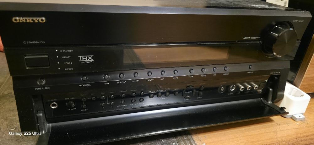 Ресийвър Onkyo TX-SR875 Много мощен