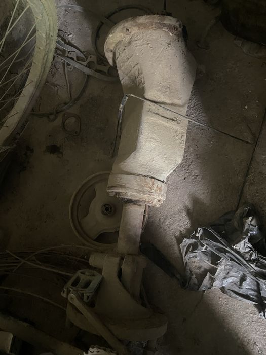 Трактор Т28 на ходу тележкаси билан сотилади