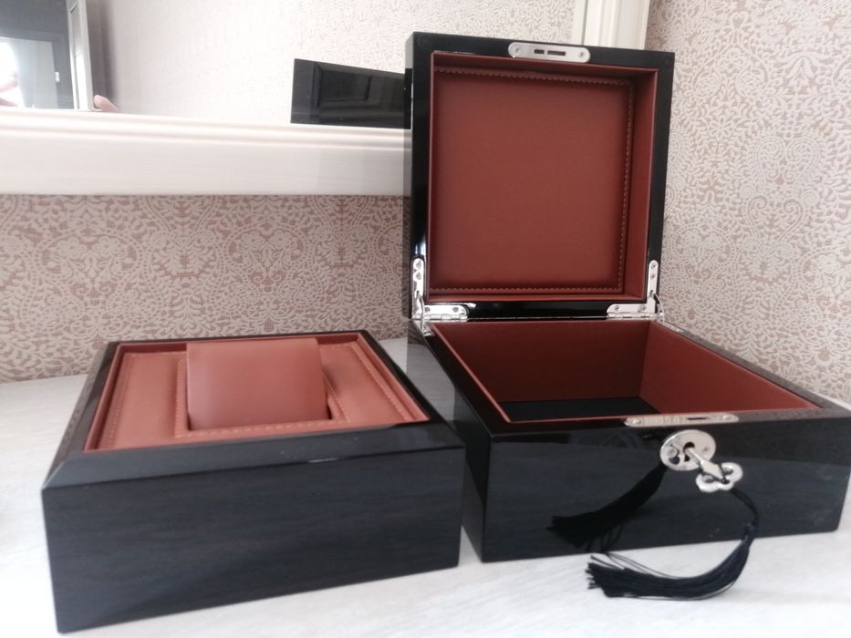 Часы коробка, шкатулка, подарок