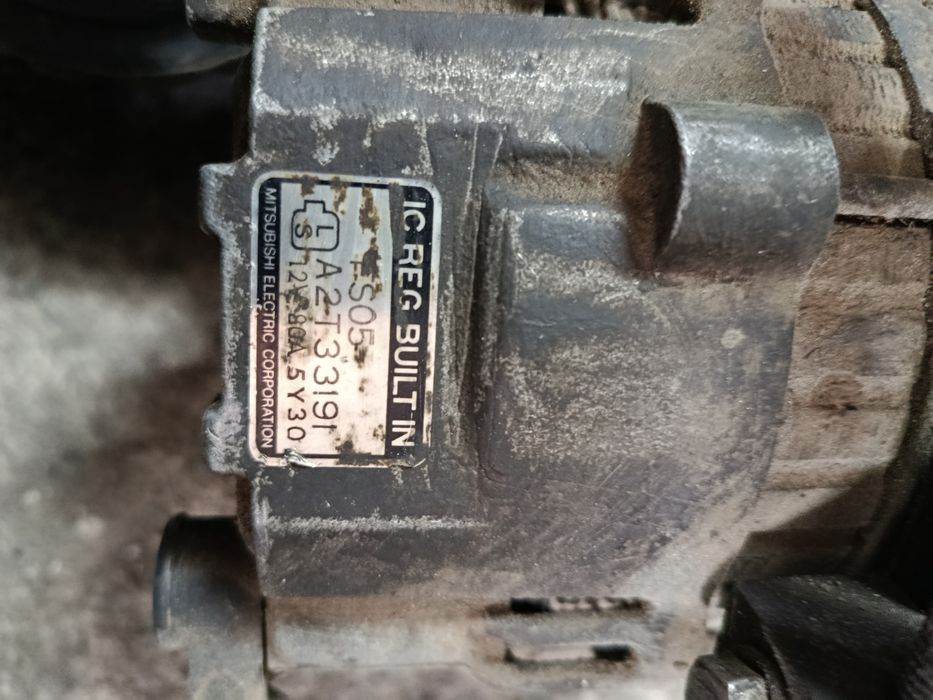 Генератор. Мазда 626.