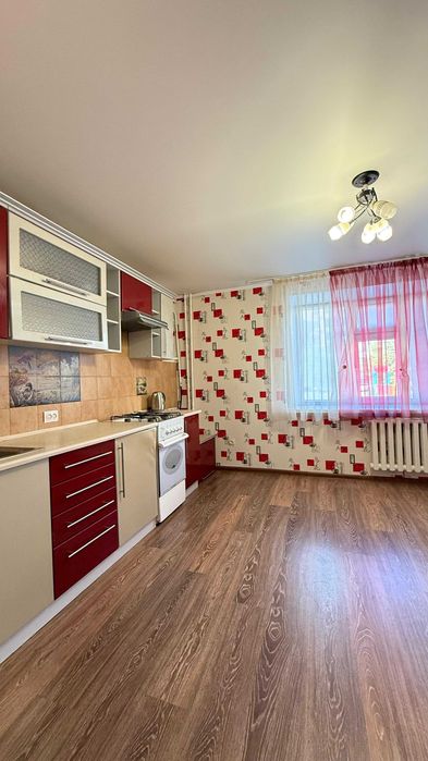 Продам 2 комн. кв. район Азии