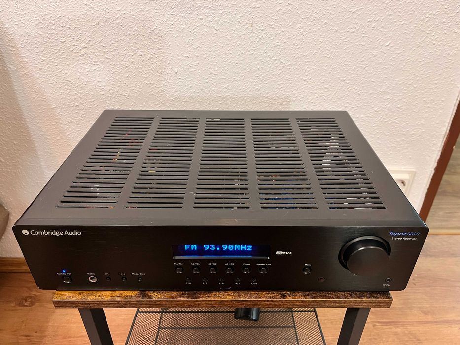 Amplituner Cambridge Audio Topaz SR20