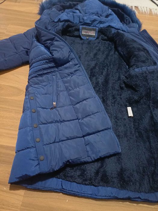 Geaca de iarna cu gluga si blanita dama 80 cm lungime