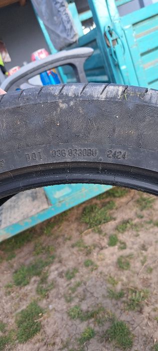Continental 225/45R20 V Xl