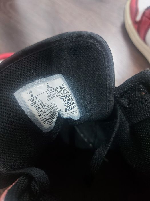 Air Jordan 1 Mid SE Wear-Away Chicago