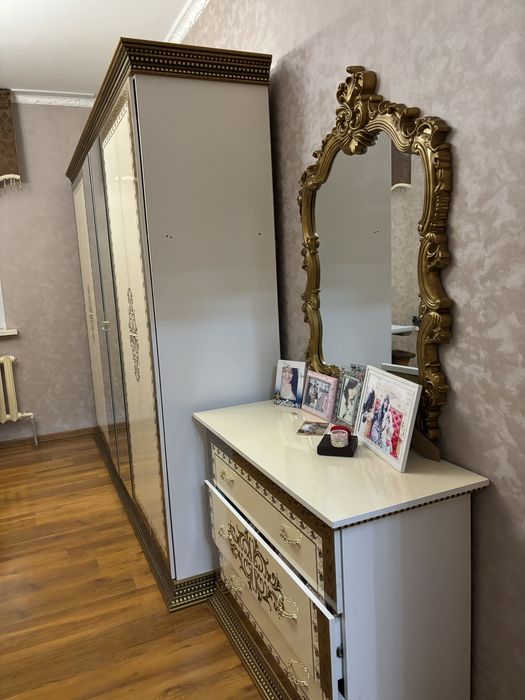 Срочно продается Спальный гарнитур Беларусь есть КаспиРед